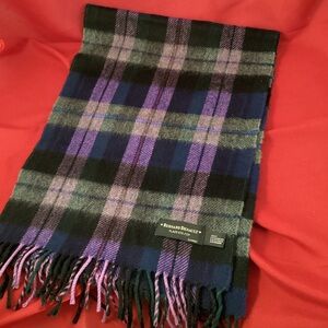Elegant Plaid Cashmere Scarf in Purple and Black
